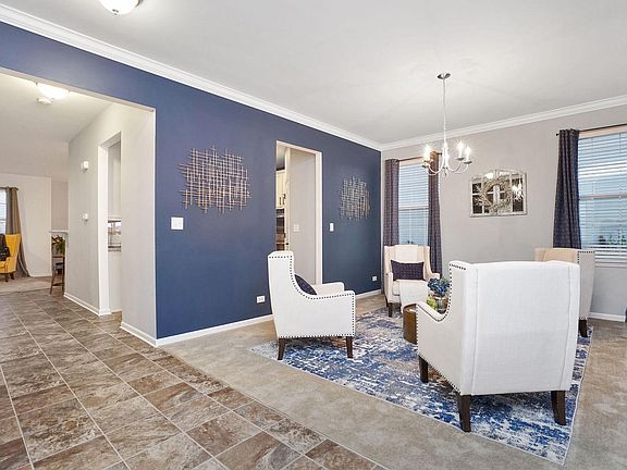 4th image of 549 Moorfield Ave