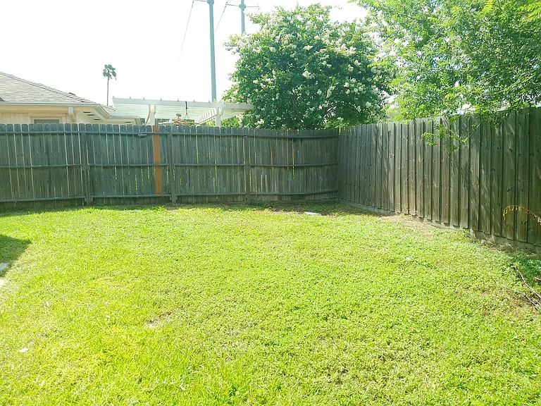 2614 Camargo Dr — Photo 15
