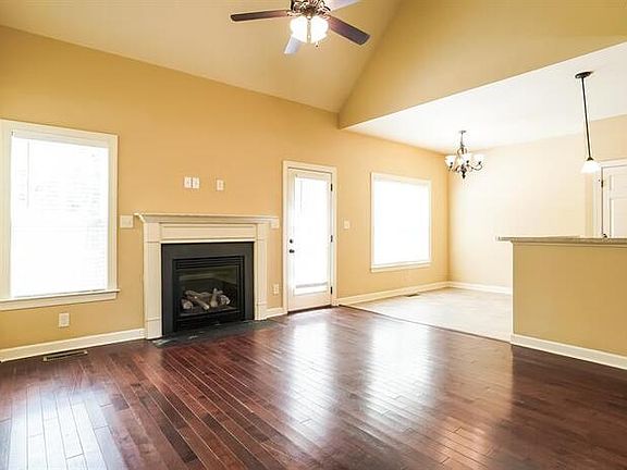 2nd image of 94 Anderby Dr
