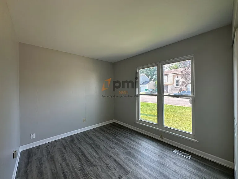 1031 W 59th Pl — Photo 17