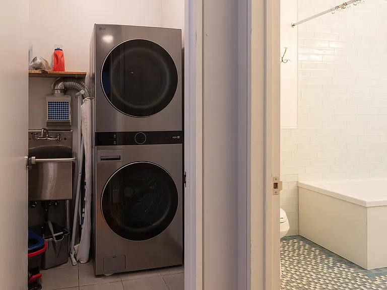 141 Prince St #4 — Photo 16