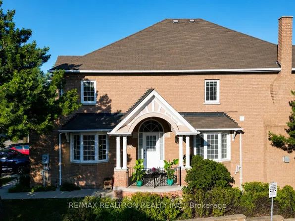190 Harding Blvd W #70, Richmond Hill, ON L4C 0J9
