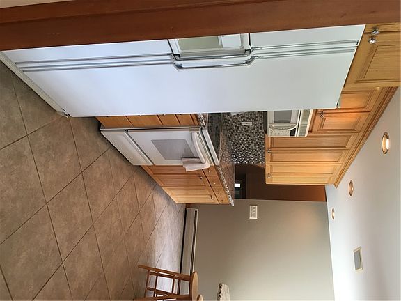 5th image of 1468 172nd Ln NE