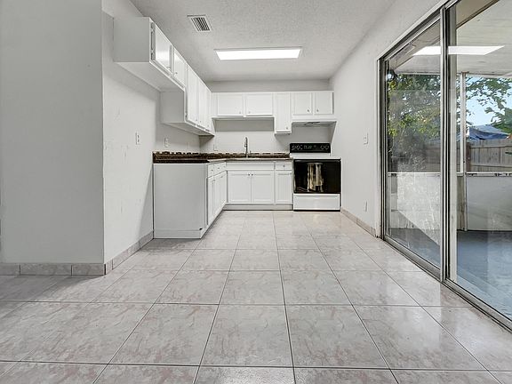 3rd image of 8221 SW 6th Street