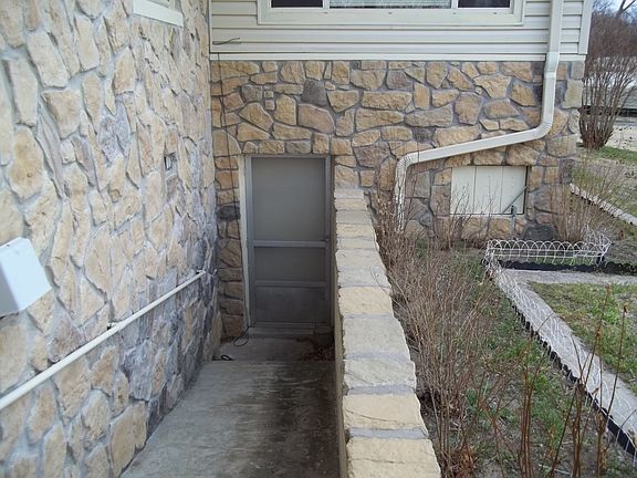 Storm room & basement