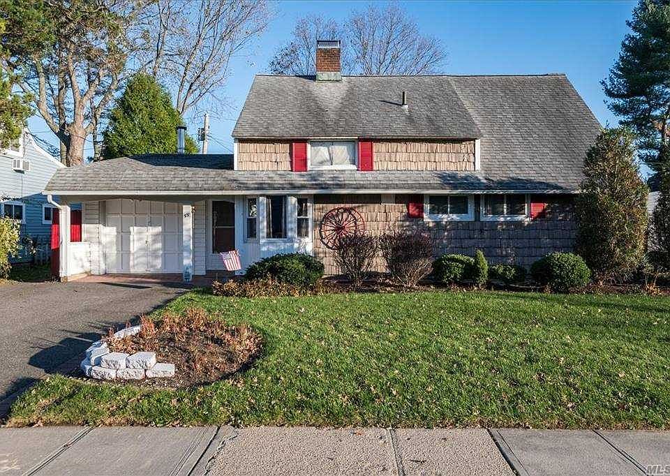 1st image of 55 Lion Ln