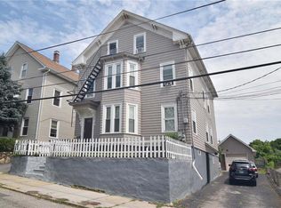 27 Olo St, Woonsocket, RI 02895
