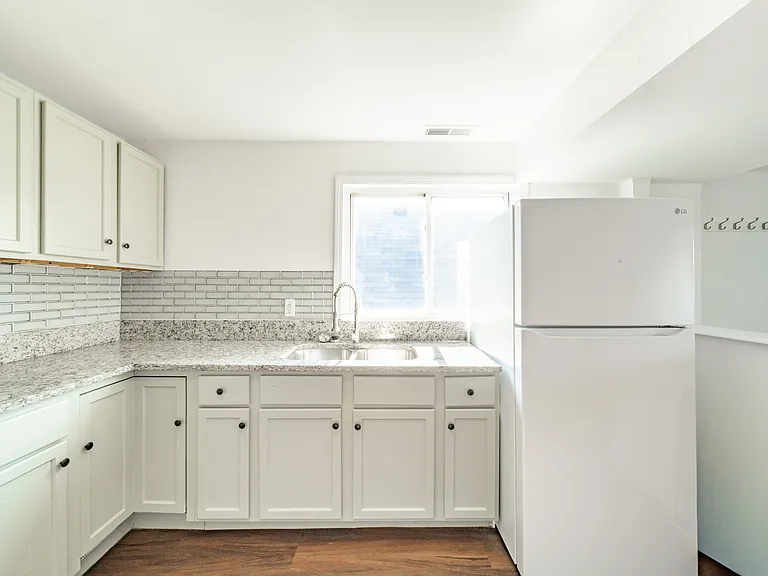 1701 Fletcher Ave #C — Photo 12