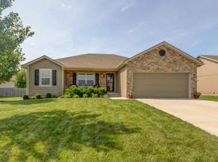 527 E Apache St, Gardner, KS 66030