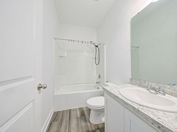 4th image of 35210 Daisy Meadow Loop Floor 33541