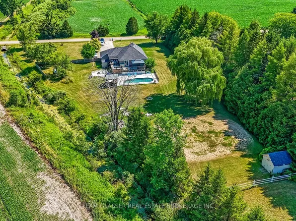 23999 Mayfair Rd, Adelaide Metcalfe, ON N7G 3H4