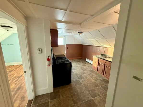 38 Mount Pleasant St Floor 3, North Brookfield, MA 01535