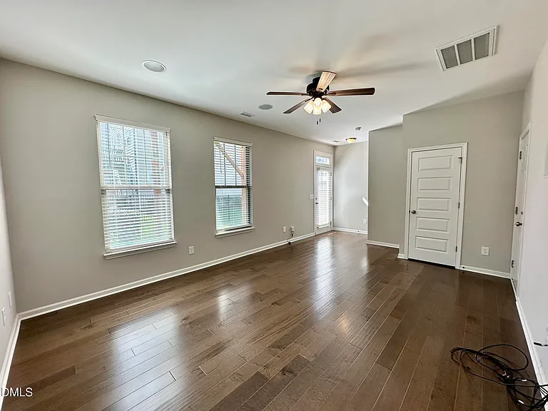 822 Richmont Grove Ln — Photo 26