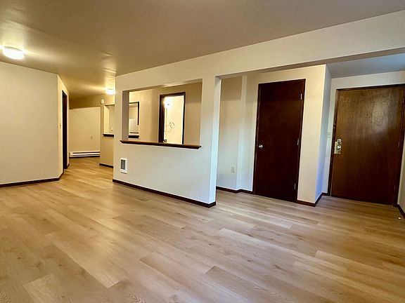 2nd image of 3200 NE 140th St APT 17