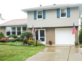 57 Margaret Rd, Amherst, NY 14226