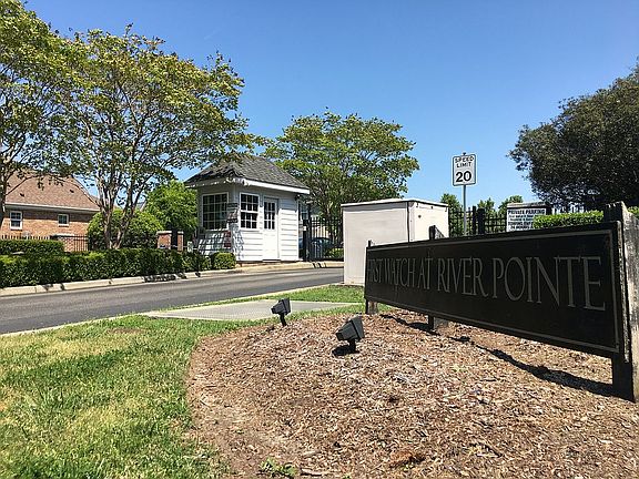 4th image of 113 Reflection Way