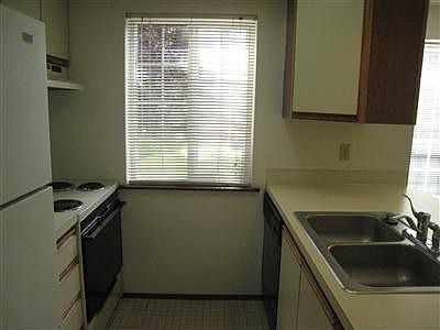 3rd image of 5666 Eagle Pkwy