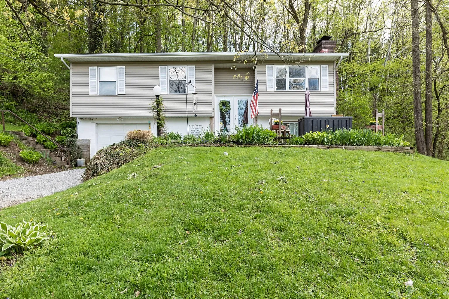 134 Smithview Dr photo 1