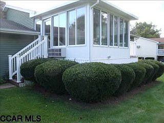 3rd image of 1311 Parkwood Dr