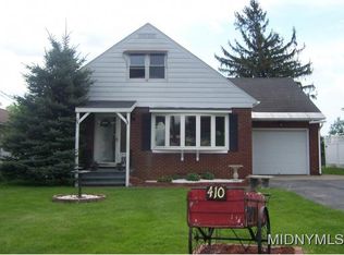 410 Valley View Rd, New Hartford, NY 13413