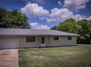 619 E Helena St, Siloam Springs, AR 72761