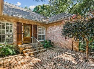 2437 W Bayshore Rd, Gulf Breeze, FL 32563