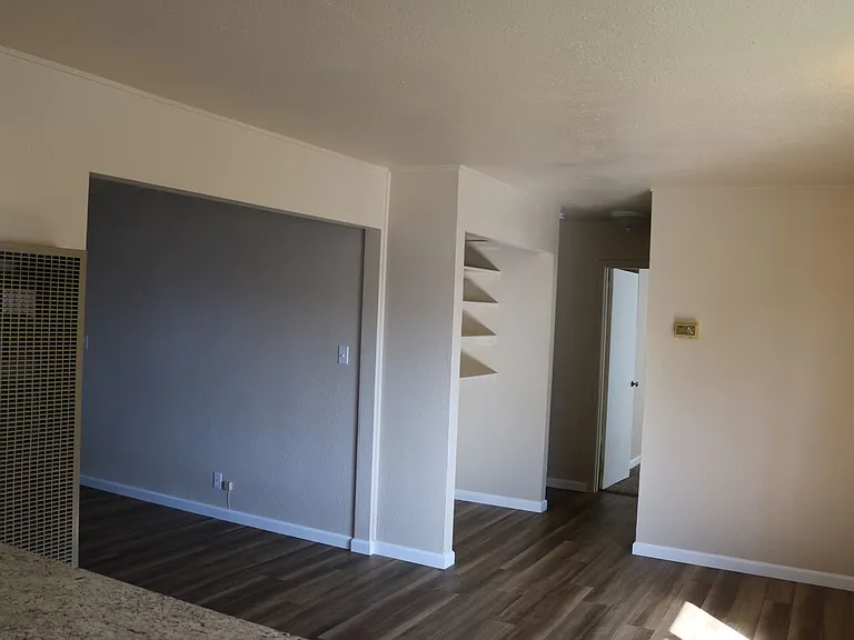 3588 Pine St — Photo 15
