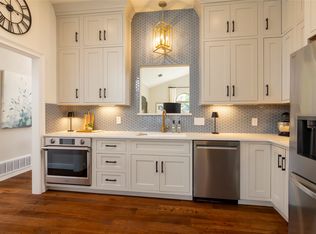 3225 Timber View Cir, Bedford, TX 76021