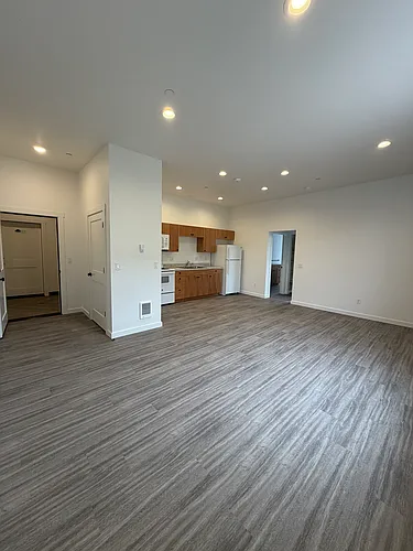 115 Main Ave Photo 1