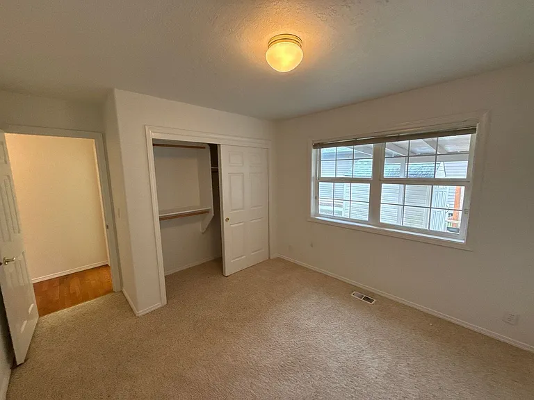 191 McLaughlin Dr — Photo 34