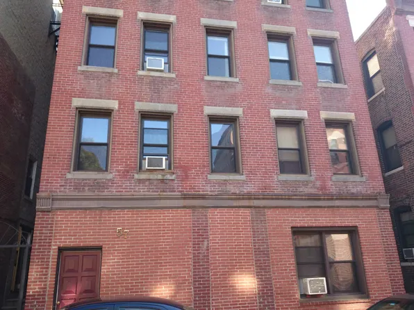 57 Charter St APT 3A, Boston, MA 02113