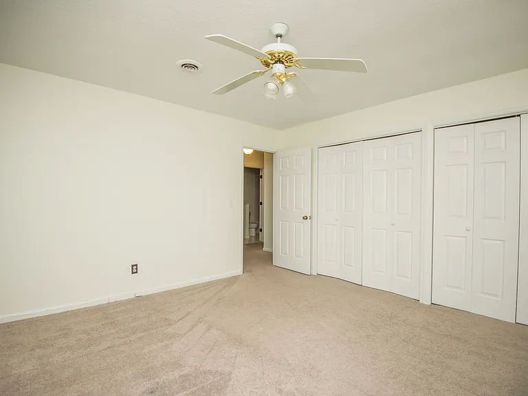 11144 Pleasant Forest Dr — Photo 44