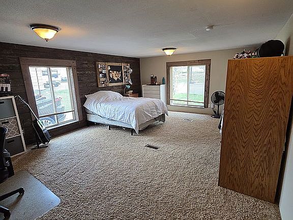 Large bedroom 
