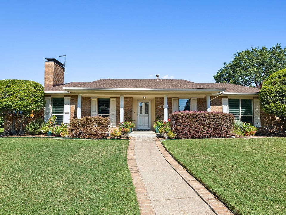 1st image of 413 Doral Pl