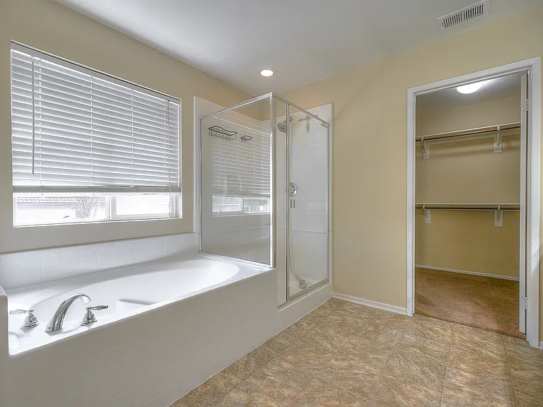 34212 Woodmont #1 — Photo 32