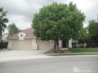 898 Ryan Ave, Clovis, CA 93611