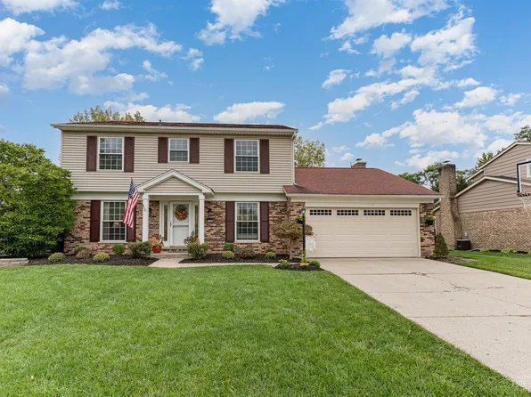 7341 Pickway Dr, Cincinnati, OH 45233