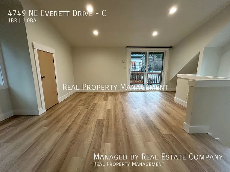 4749 NE Everett Dr #C — Photo 25