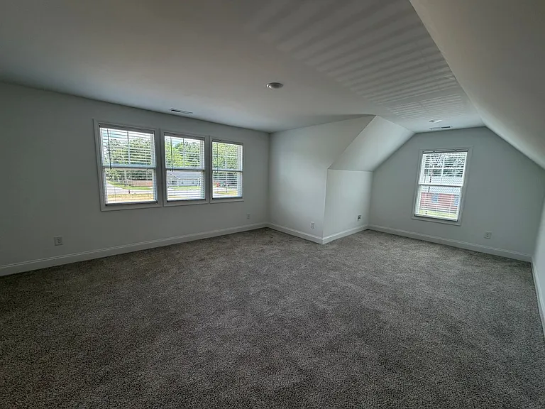908 Stevens St — Photo 12