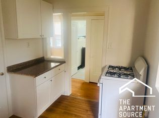 3148 S Harlem Ave #1F, Riverside, IL 60546