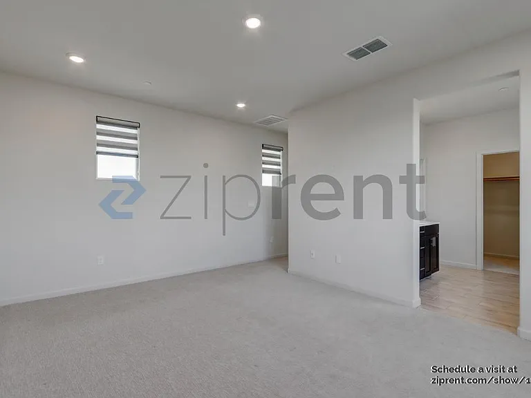 1474 Dorrington Ln — Photo 10