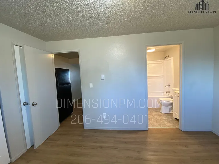 Freiday Apartments — Photo 15