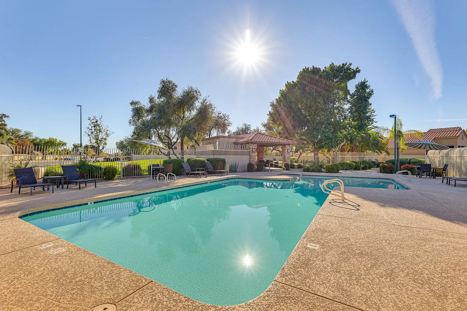 2 bed, 2.0 bath, 1560 sqft, $3,095 — Photo 4