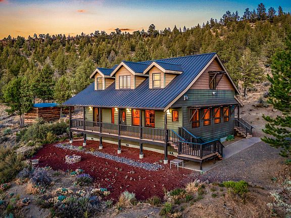 2nd image of 70090 McKenzie Canyon Rd