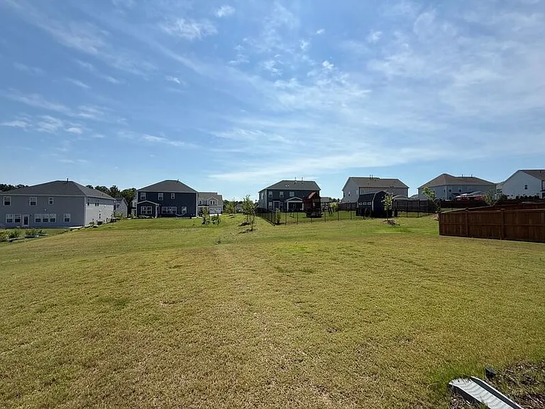 113 Hiddenite Pl — Photo 37