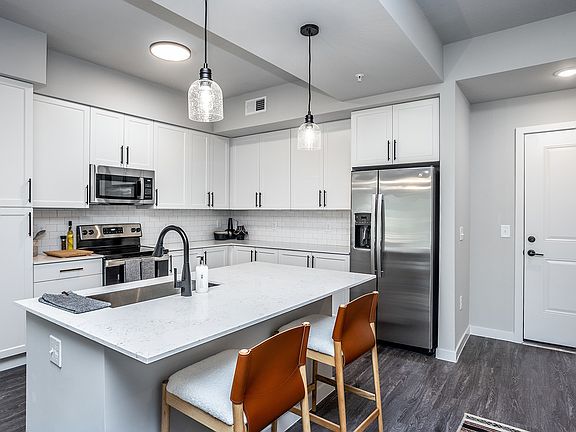 5th image of 700 Legacy Heritage Ln #520-103