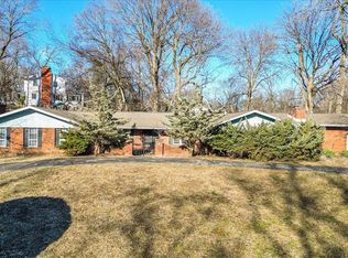 32 Briarcliffe Dr, Collinsville, IL 62234