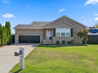 2418 Tamjo Dr, Maryville, TN 37801