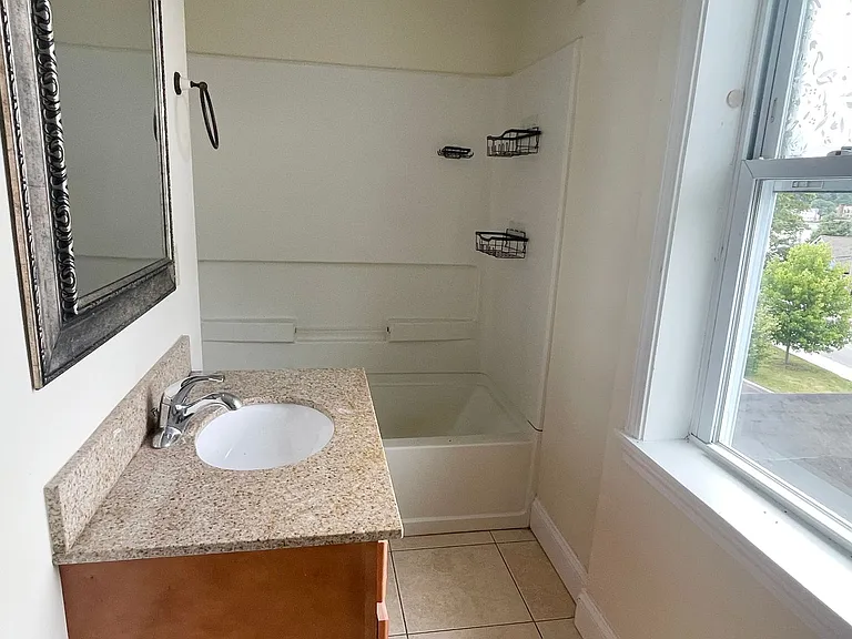 136 Central St — Photo 11