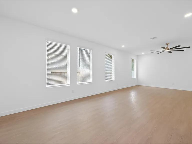 13071 Pine Trace St — Photo 5